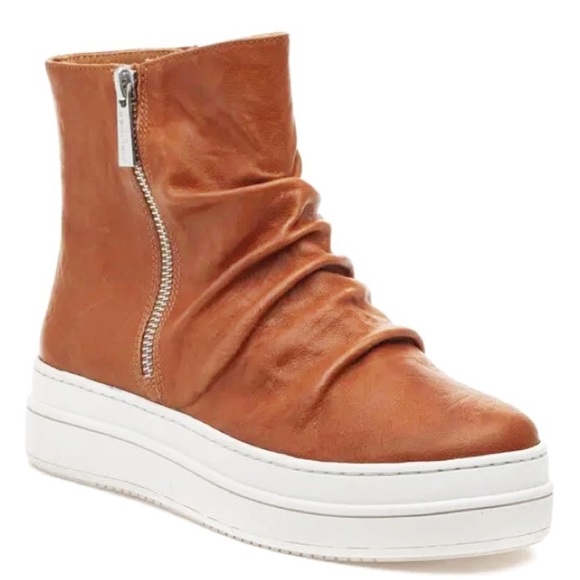 🆕{J/SLIDES}Tina Leather Platform High-Top Sneakers